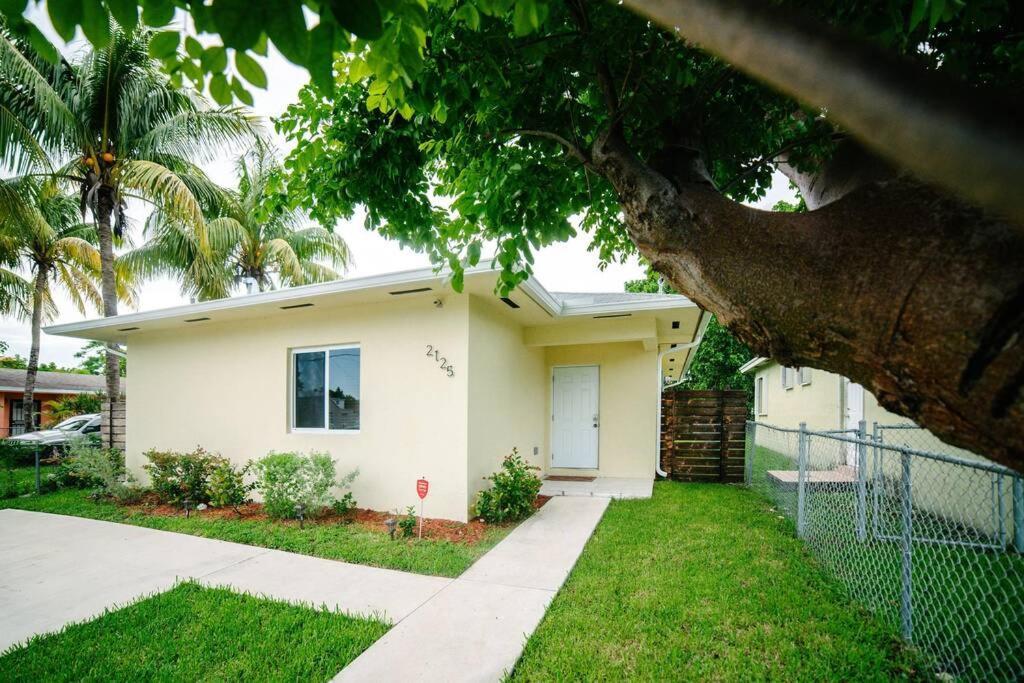 New House On The Block Near Miami Airport. Villa Dış mekan fotoğraf